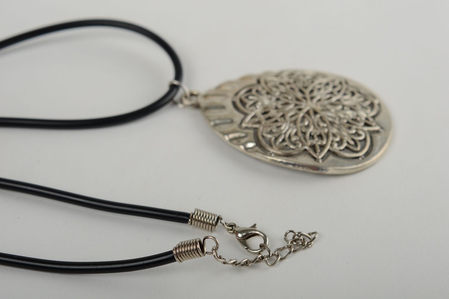 Metal pendant handmade metal jewelry metal accessories fashion pendant for girls photo 3