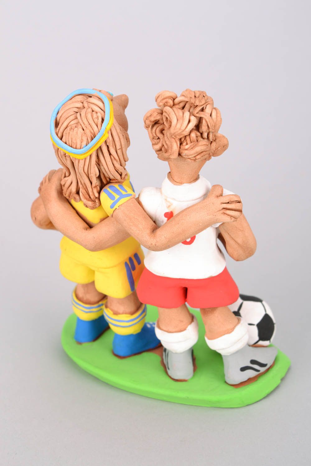 Figurillas cerámicas de futbolistas Amistad de pueblos foto 5