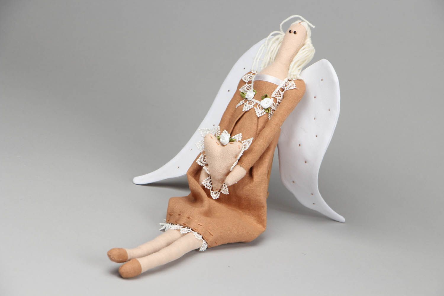 Puppe aus Leinen in Form vom Engel foto 1