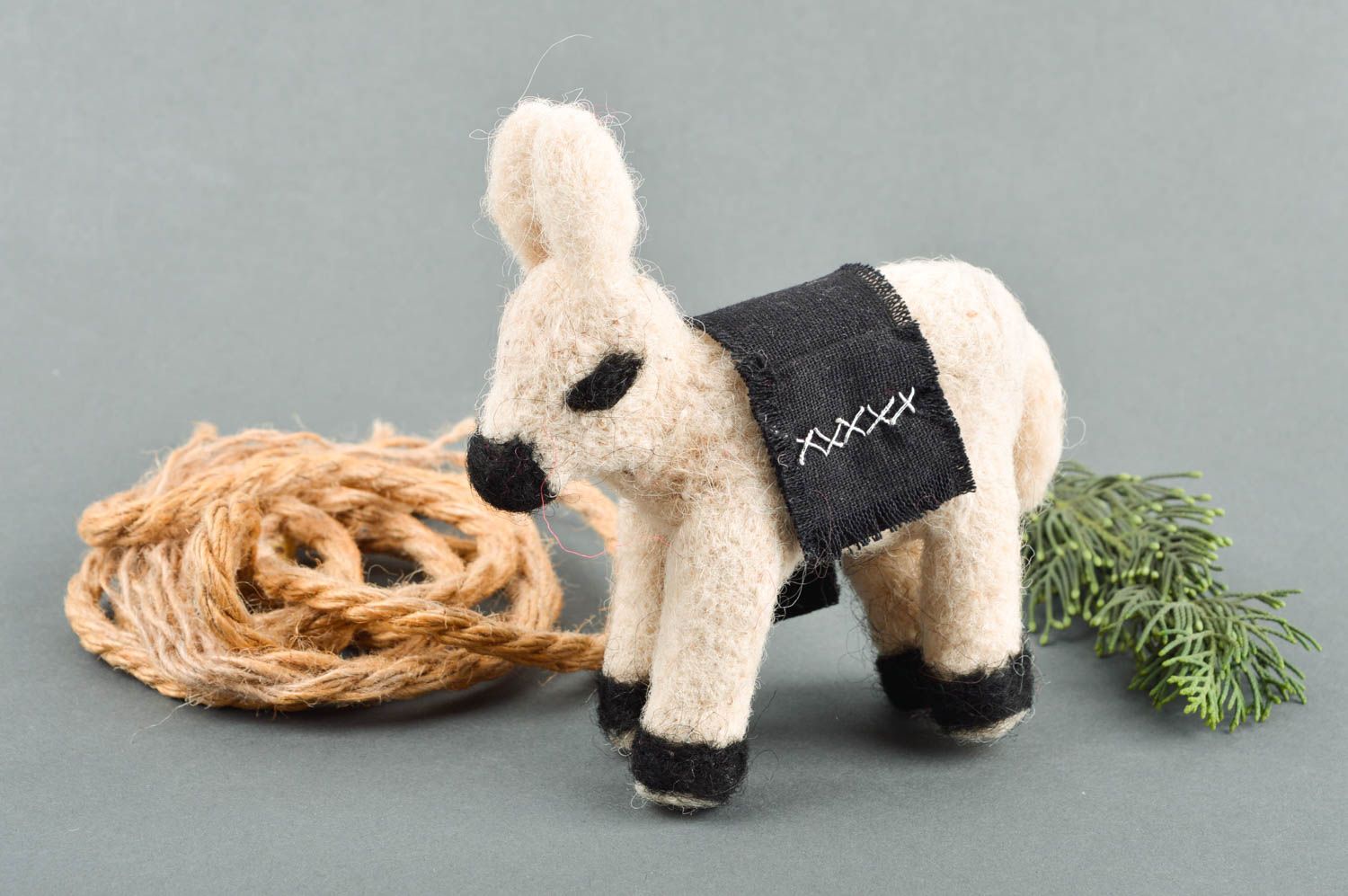 Peluche âne Jouet fait main en laine feutrage à sec Cadeau enfant original photo 1