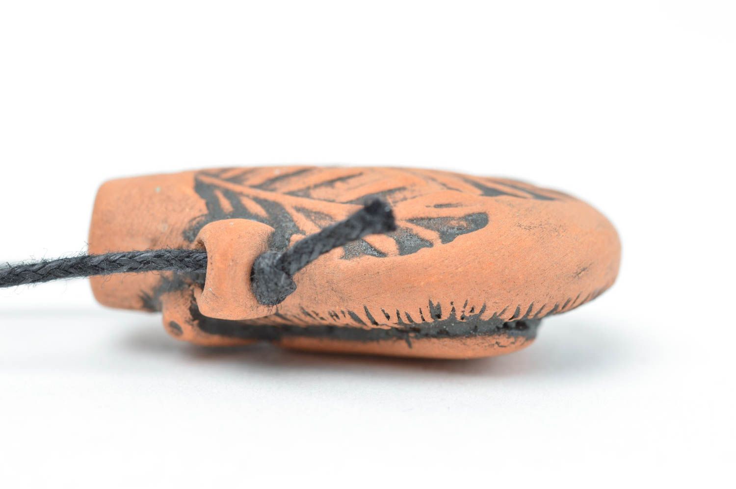 Арома кулон в форме груши подвеска из красной глины ручной работы на шнурке фото 2