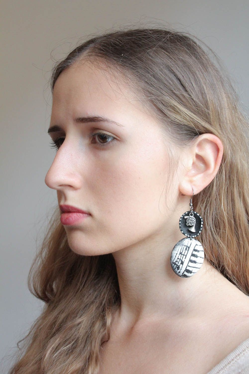 Leather earrings Music photo 2