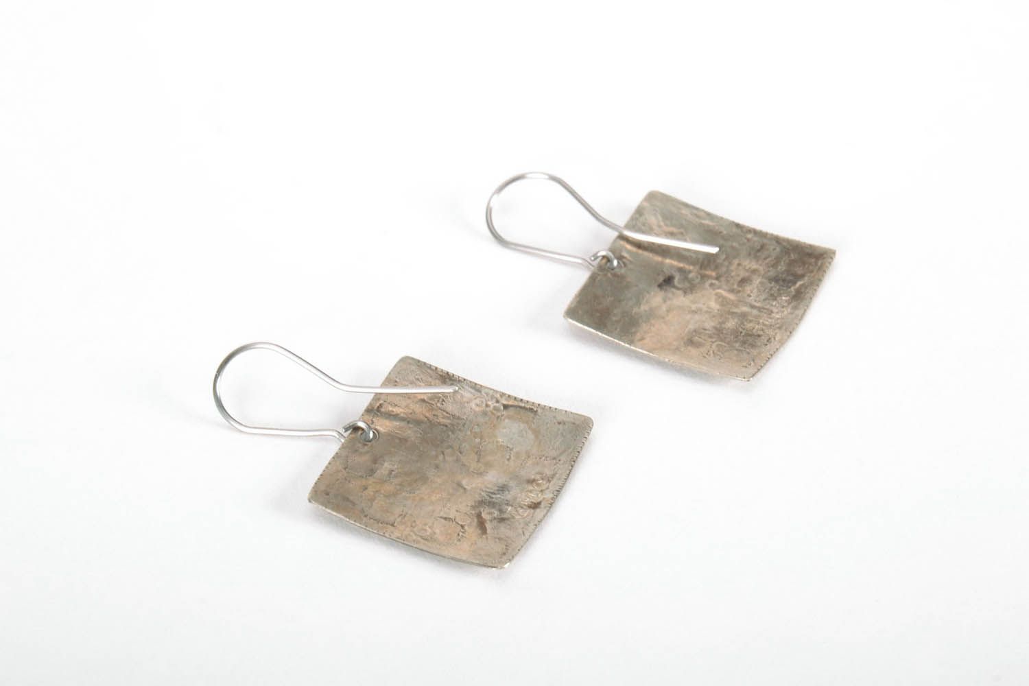 Square earrings made of melchior photo 4