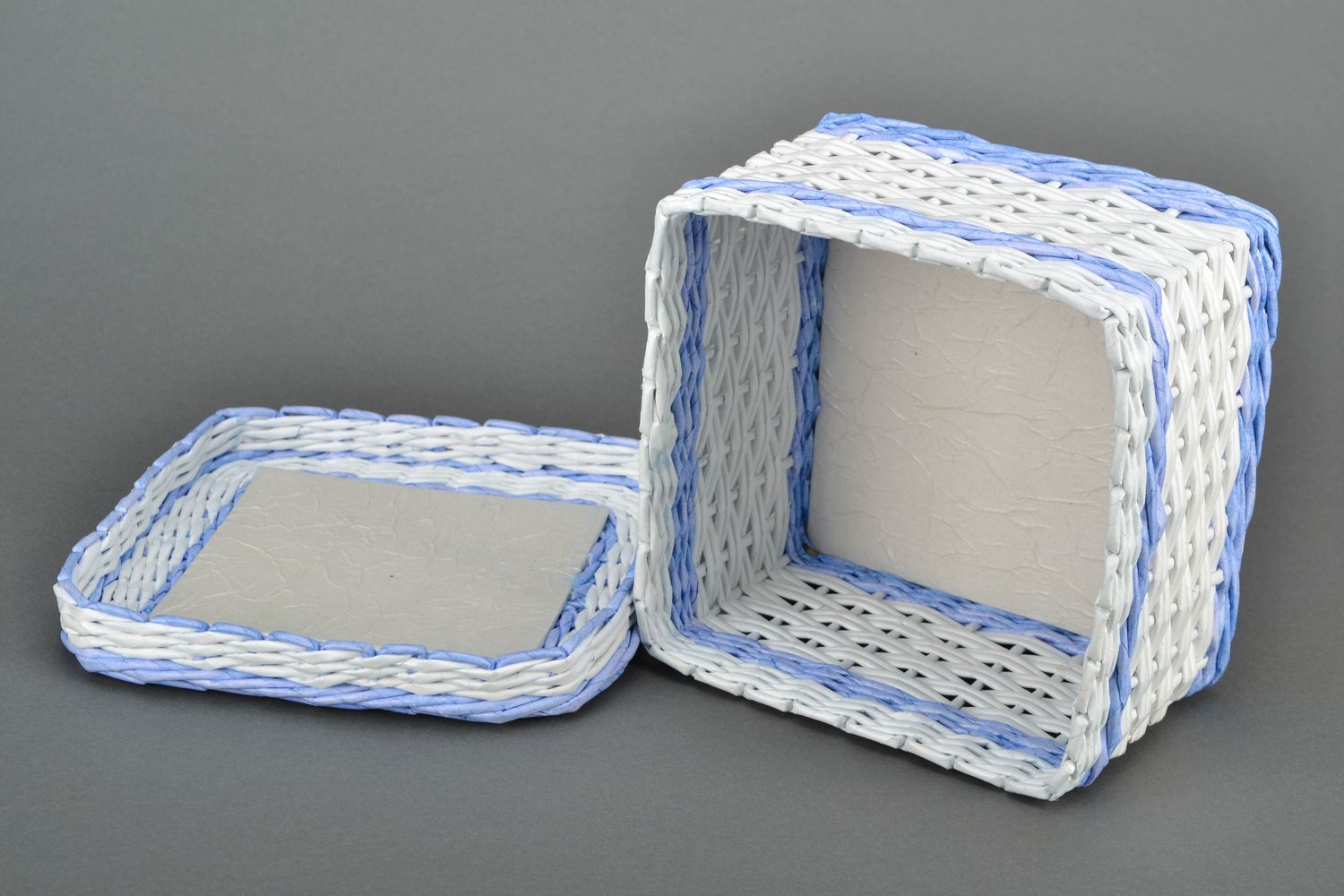 Красивая плетеная шкатулка из бумажной лозы Лаванда фото 4