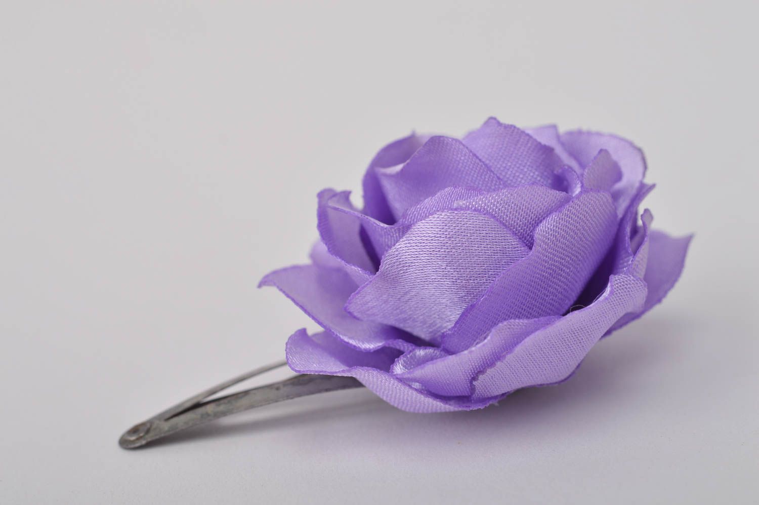 Violette Blume Haarspange handgemachter Schmuck Accessoires für Frauen Atlas foto 8