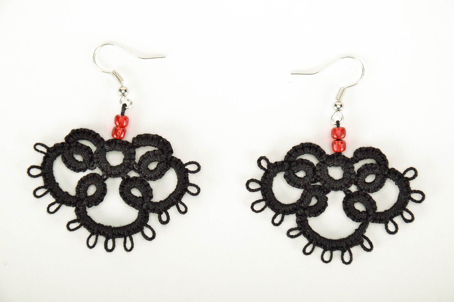 Earrings made from woven lace Black Clover photo 1