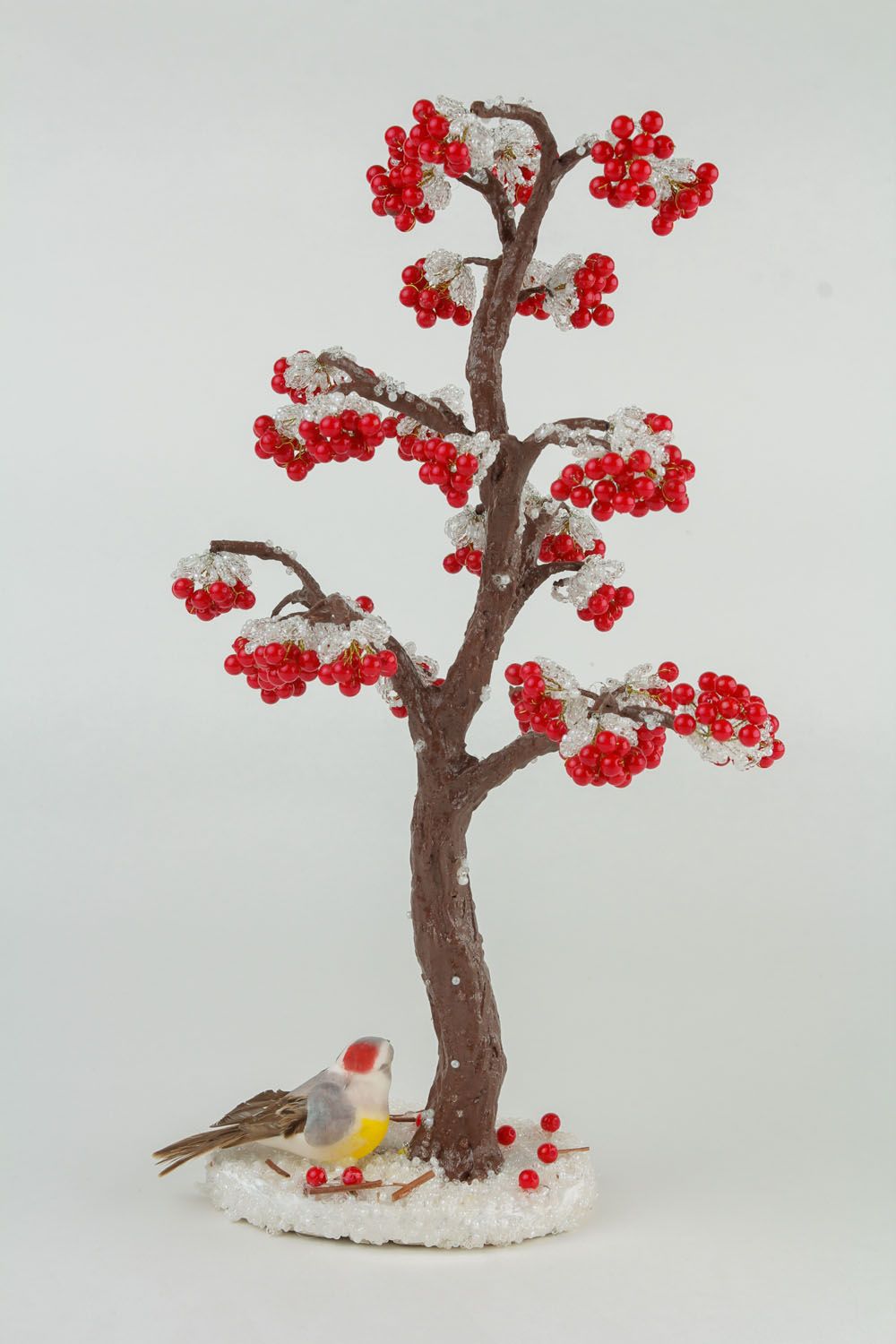 Baum mit Perlen Vogelbeere foto 3
