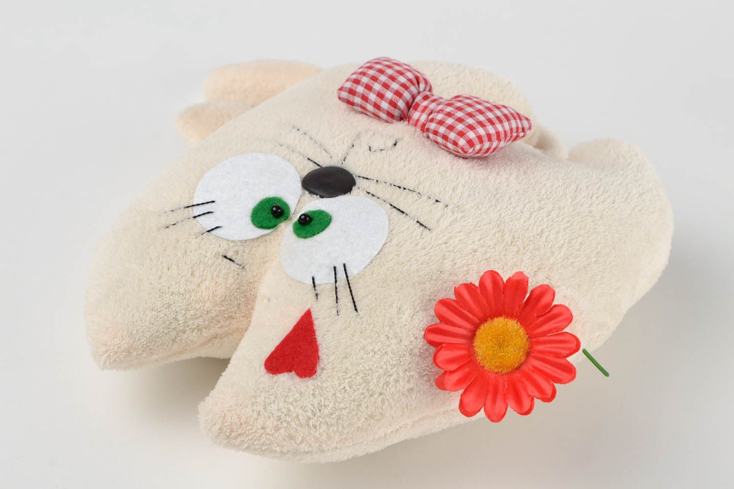 Игрушка котик игрушки ручной работы интересный подарок Кот из мохера с бабочкой фото 5
