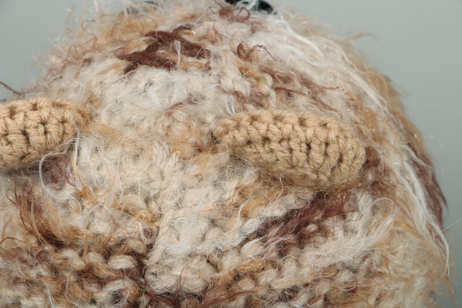Bonnet en demi-laine tricoté avec aiguilles photo 5