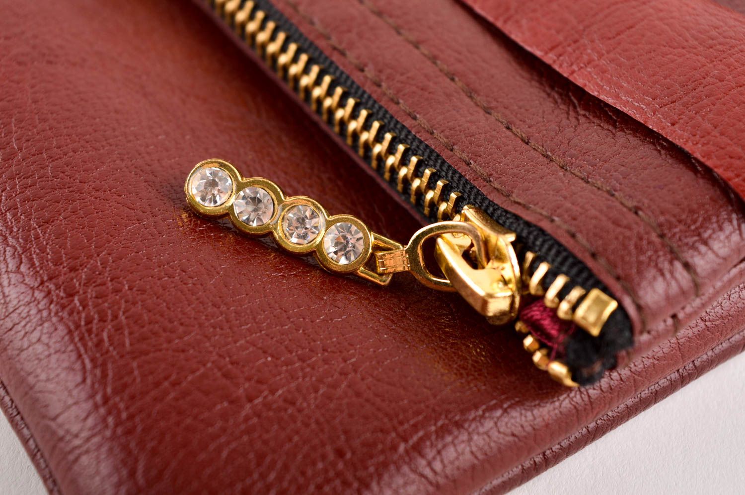 Clutch cartera hecho a mano bolso de mano burdeos accesorio de mujer elegante foto 3