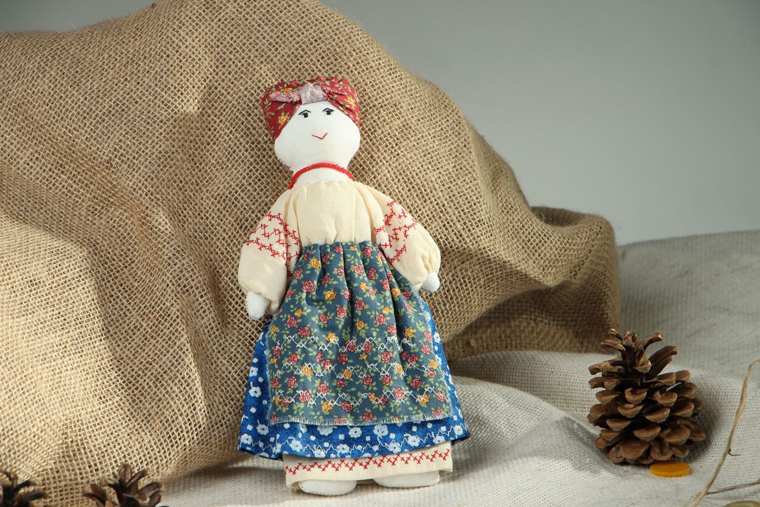 Primitive doll in national costume Ukrainian photo 1