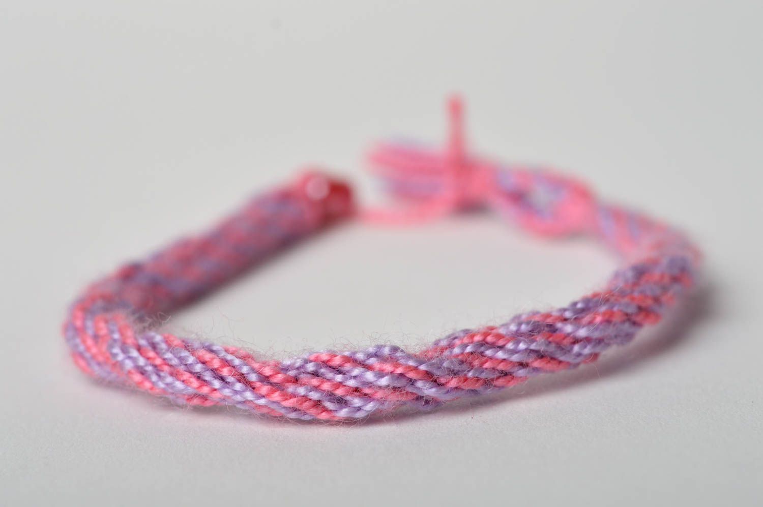 Bracelet textile Bijou fait main rose-mauve Accessoire femme design original photo 5