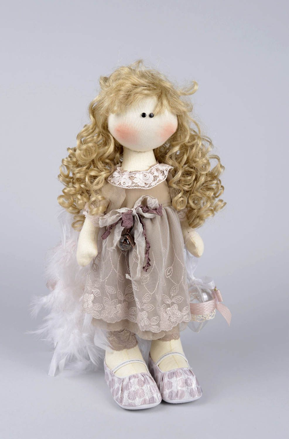Muñeca de tela hecha a mano juguete decorativo regalo original para niña foto 1