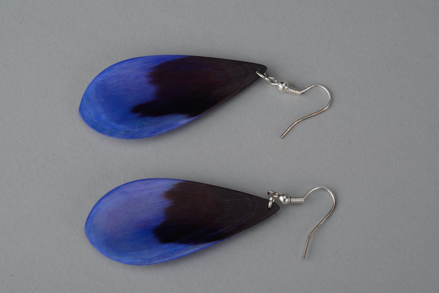 Earrings made of cow horn Petals photo 1