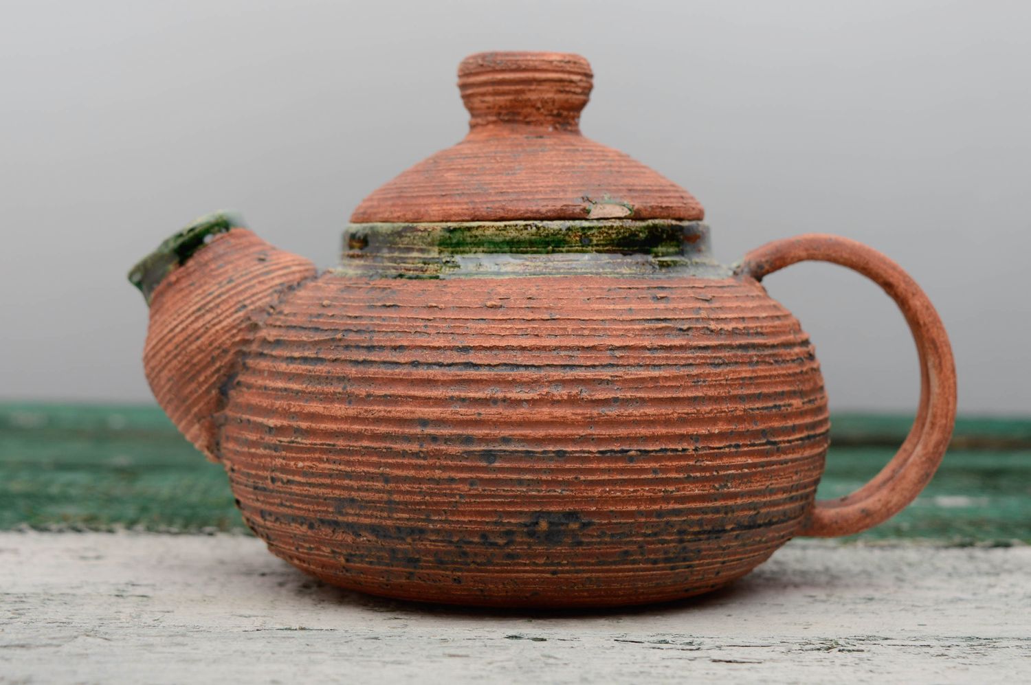 Keramik Teekanne aus Ton foto 2