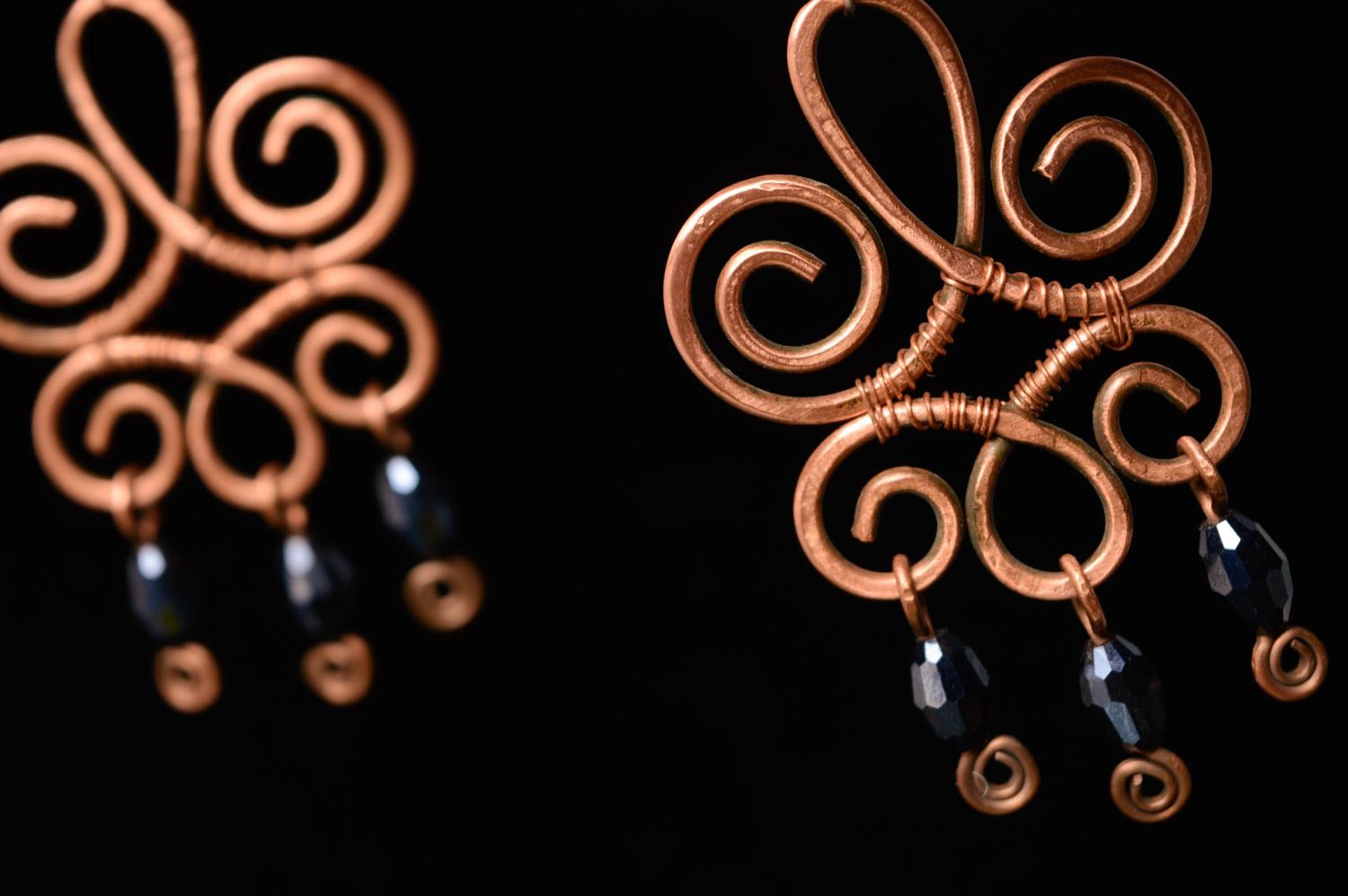 Massive copper earrings made using wire wrap technique photo 5