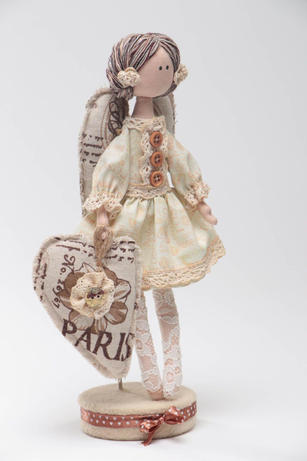 Авторская кукла из ткани на подставке красивая ручной работы из хлопка и льна Англел фото 2