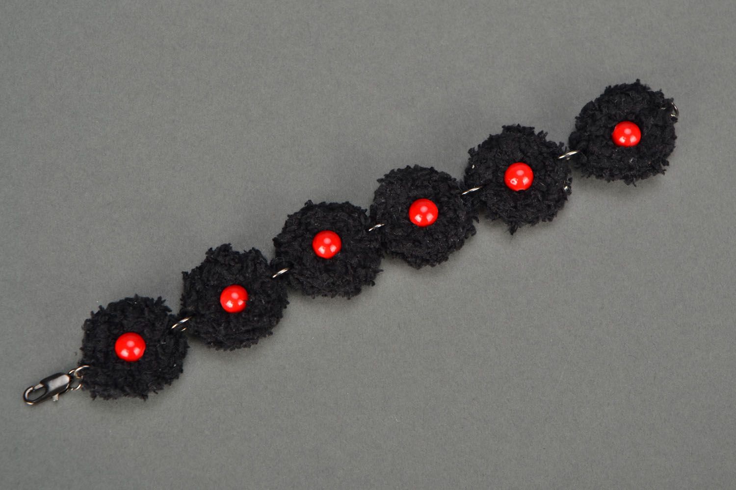 Crochet bracelet Black Coral photo 3