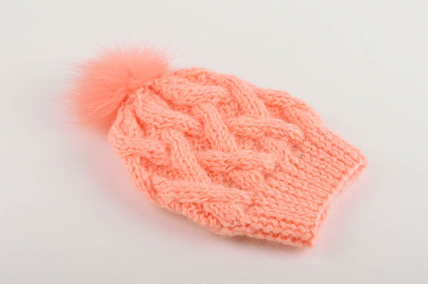 Детская вязаная шапка ручной работы шапка с мехом зимняя шапка персикового цвета фото 3
