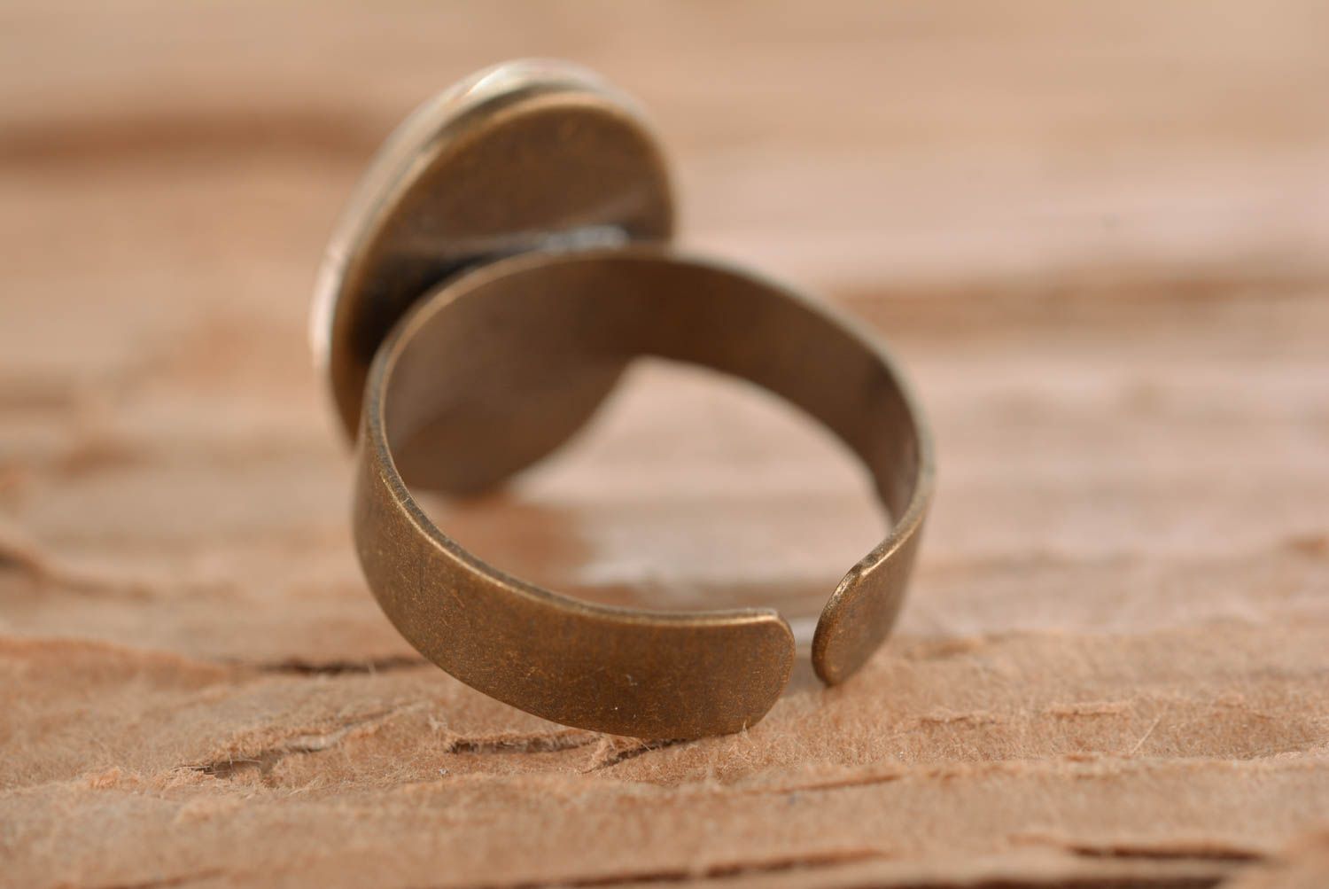 Кольцо ручной работы кольцо из металла модное кольцо для девушек красивое фото 5
