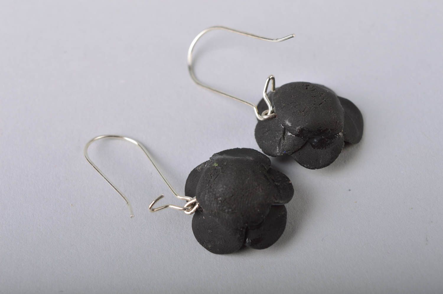 Handmade elegant designer dangle earrings with black cold porcelain flowers photo 4