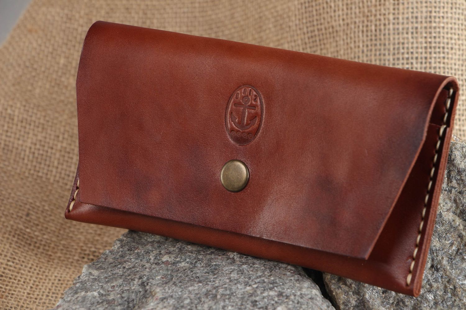 Brown leather purse photo 5