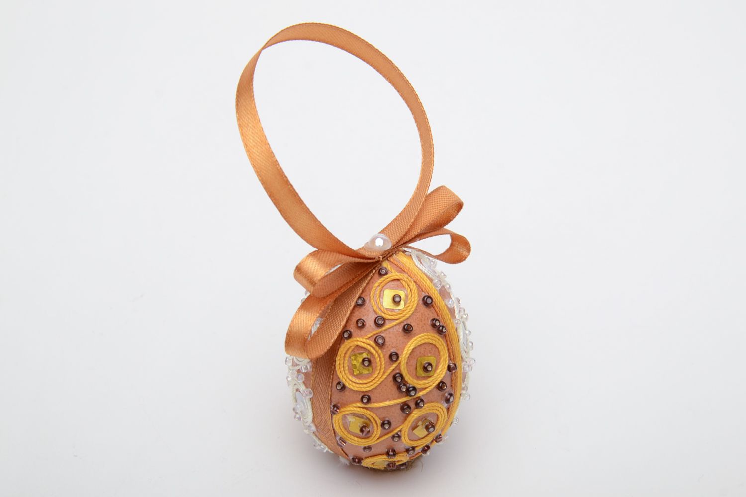 Interior hanging egg with beads photo 3