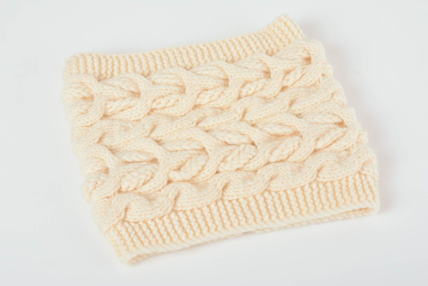 Ensemble d'accessoires d'hiver tricotés en laine clairs faits main 3 pièces photo 3