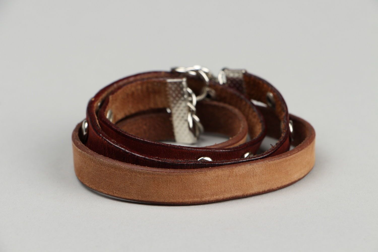 Bracelet fait main en cuir naturel photo 4