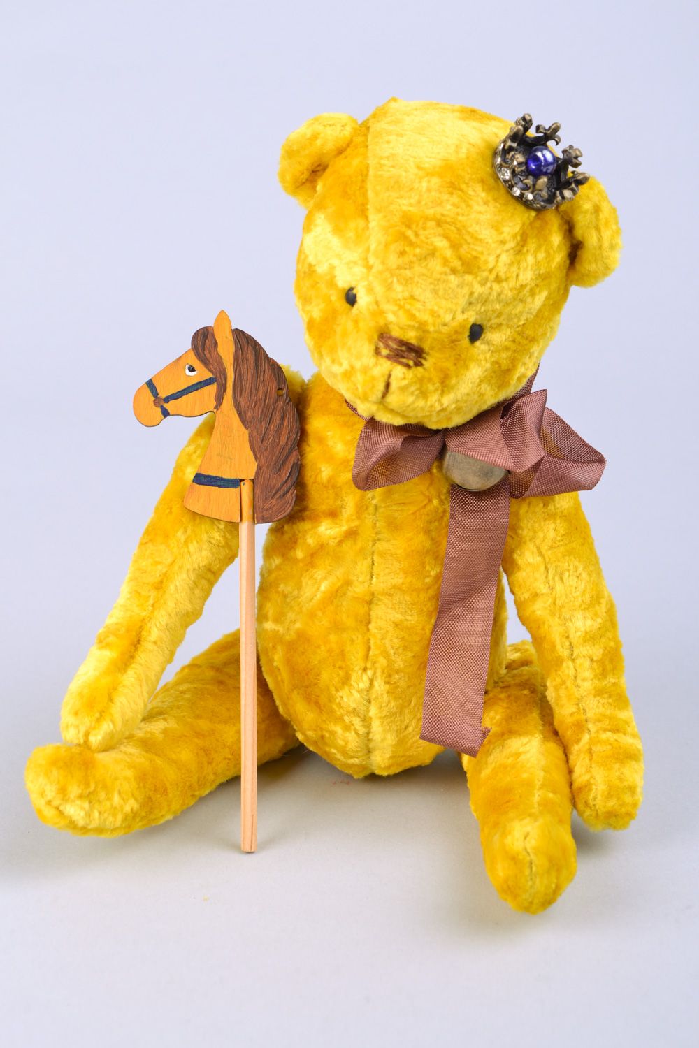 Handmade vintage soft plush toy bear of yellow color with silk bow and crown photo 3