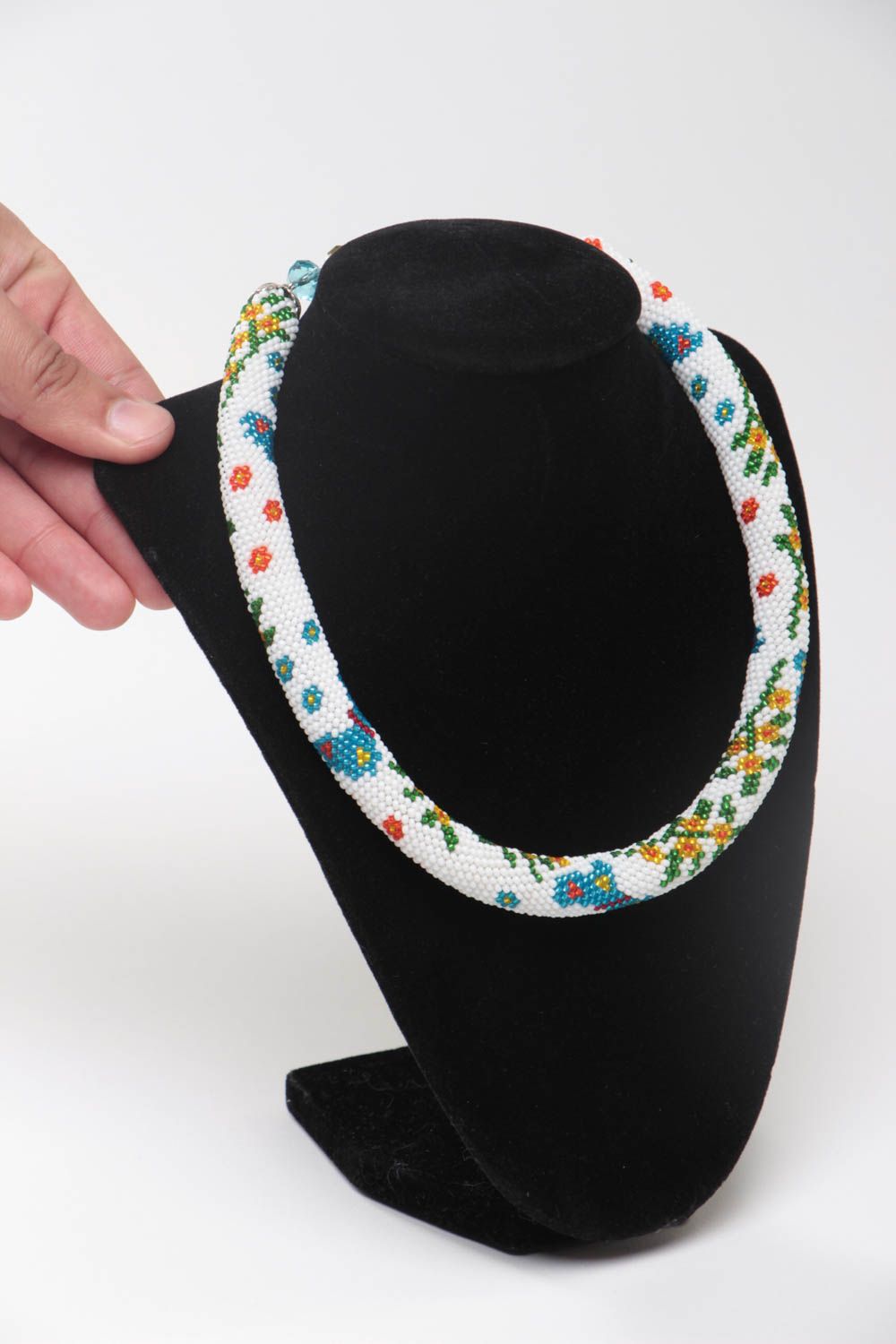 Handmade white beaded cord necklace with stylish colorful inserts for women photo 5