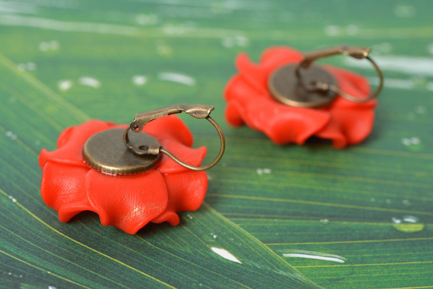 Polymer clay stylish handmade earrings with red poppies summer jewelry photo 4