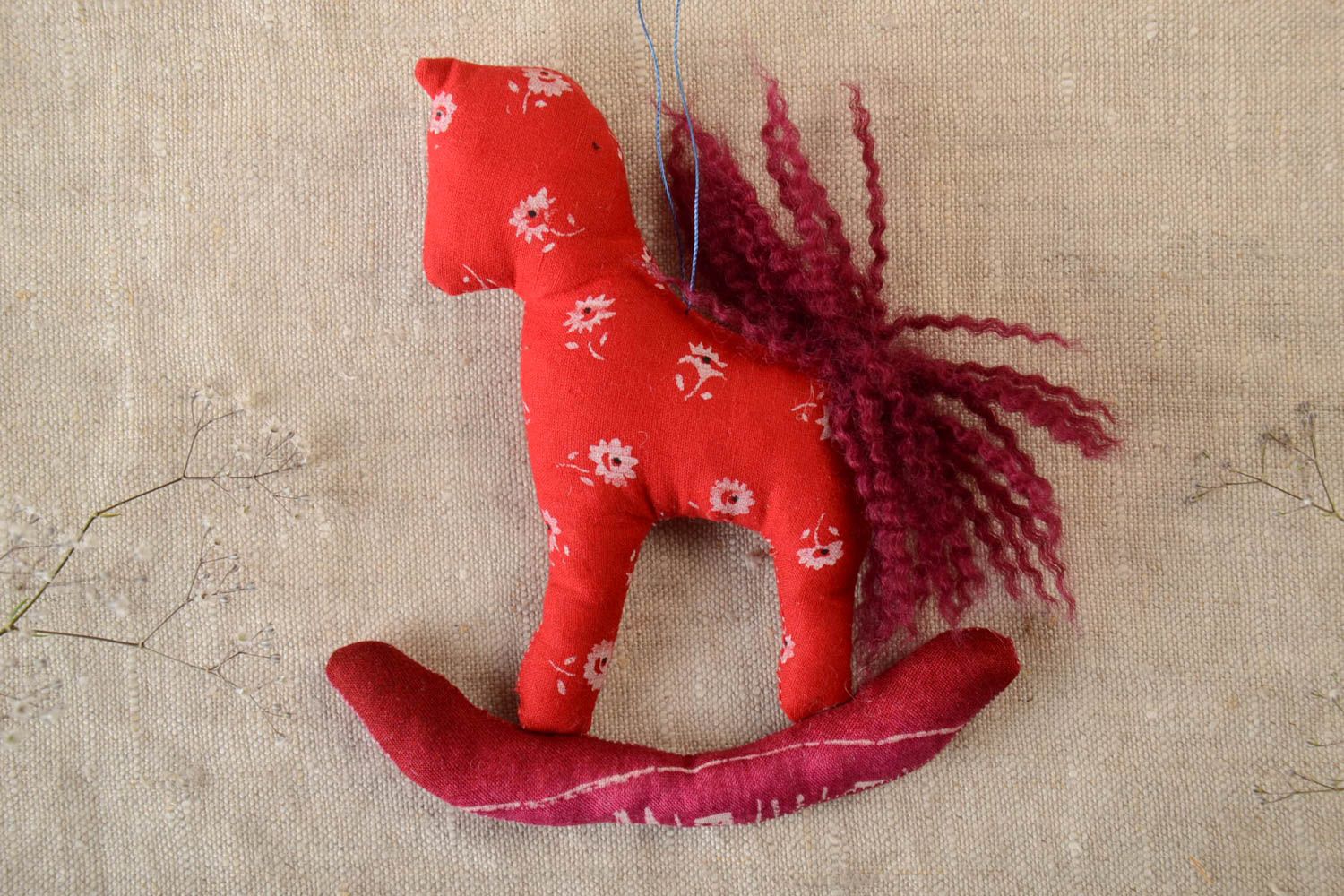 Handmade Stoff Pferd Deko zum Aufhängen Designer Geschenk rot lustig schön foto 1