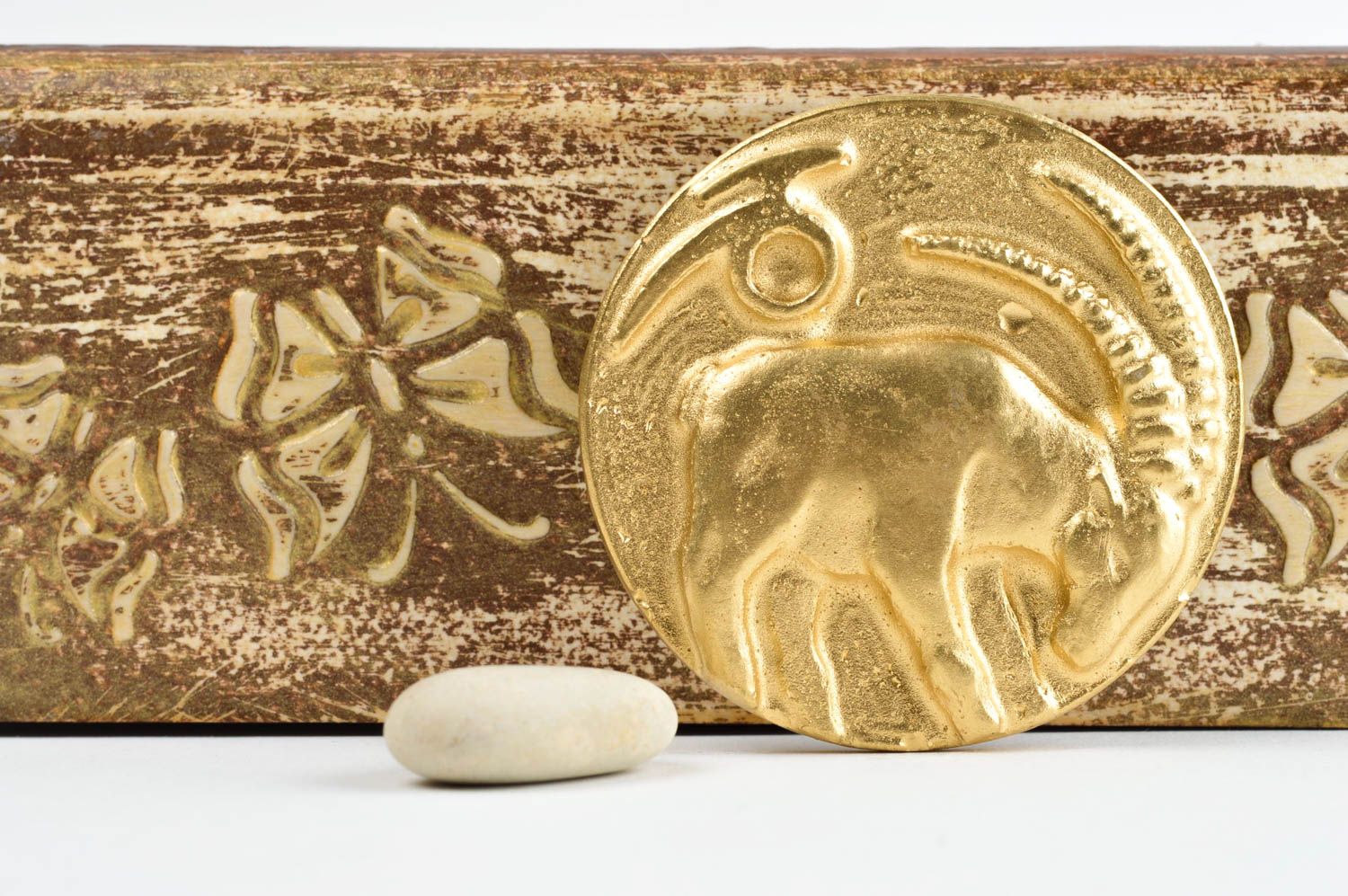 Souvenir handmade runder goldfarbiger Kühlschrank Magnet Deko Idee Küche  foto 1