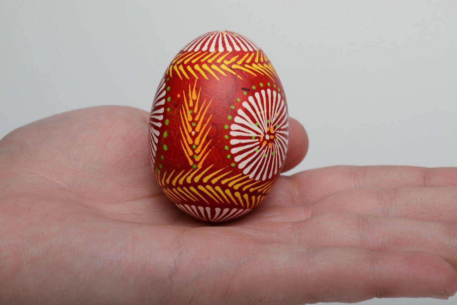 L'uovo decorativo fatto a mano pysanka dipinta a mano idee regalo Pasqua  foto 5