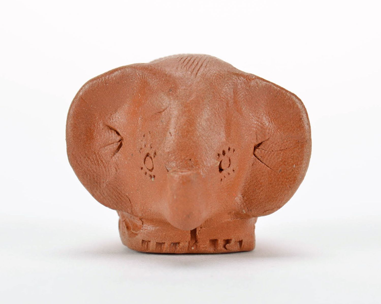 Estatueta de cerâmica Pequeno elefante foto 2