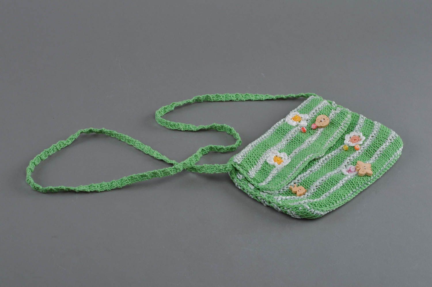 Gehäkelte Damentasche Clutch aus Baumwolle grün mit Blumen handmade Accessoire  foto 1