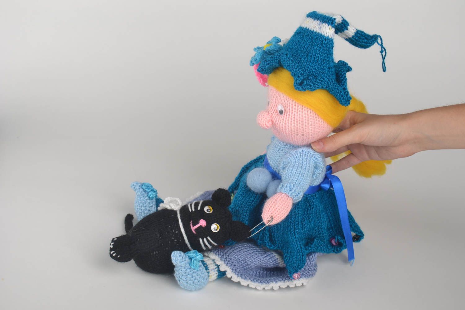Gehäkelte Puppe handmade Kinder Spielzeug Geschenkidee für Mädchen Hausgeist foto 5