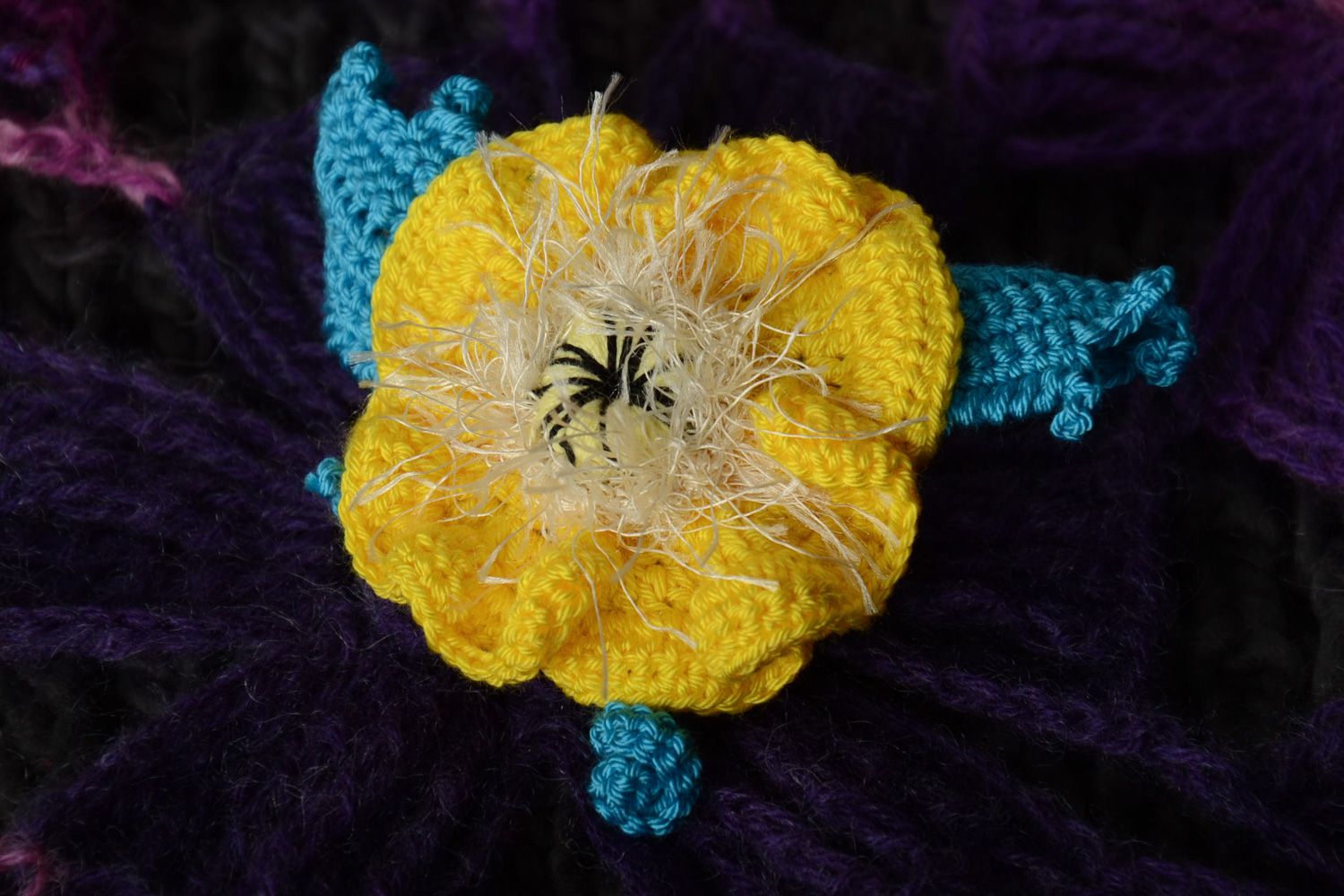 Élastique à cheveux fleur jaune tricoté au crochet fait main pour femme photo 1