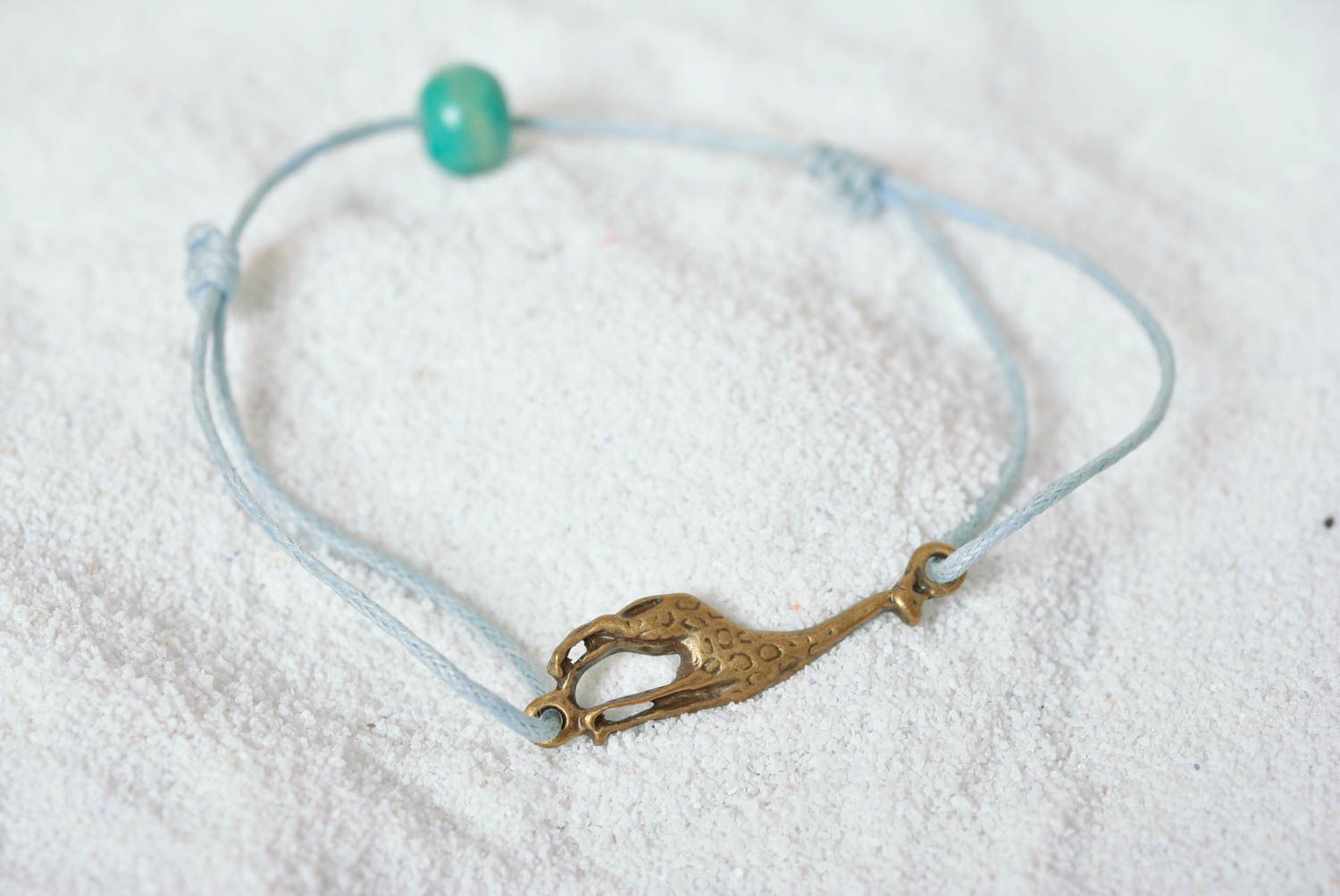 Bracelet cordon ciré bleu Bijou fait main avec girafe en métal Cadeau femme photo 1