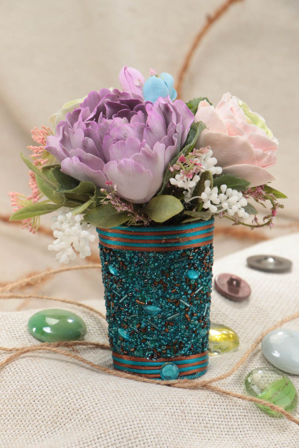Цветы из полимерной глины ручной работы красивые пионы и розы оригинальные для декора фото 1