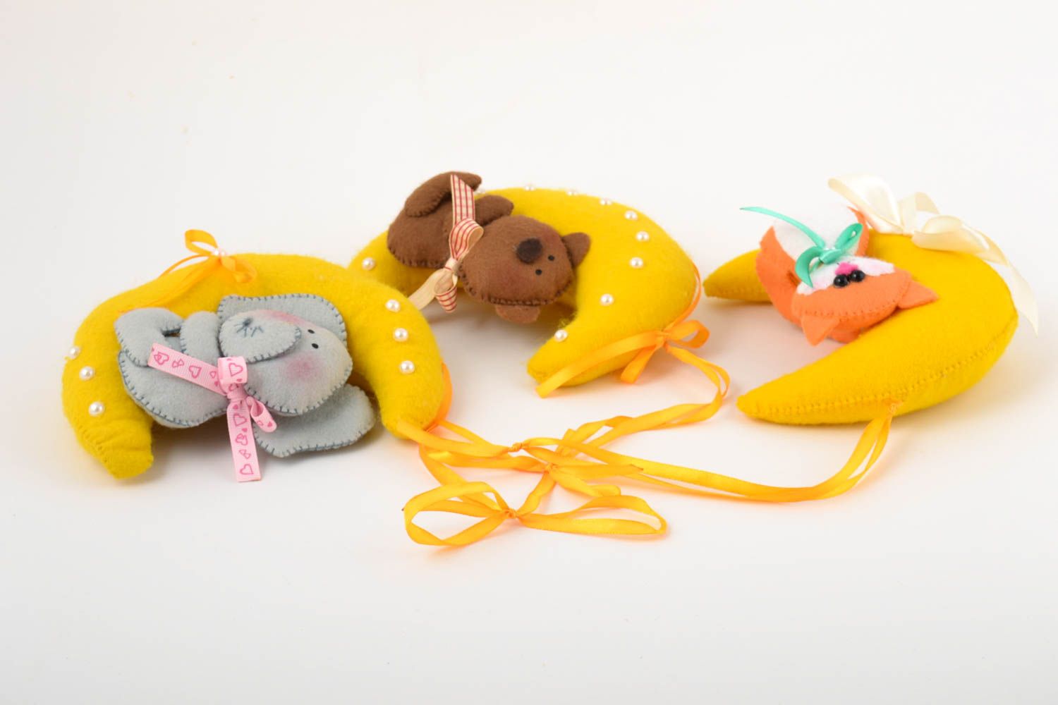 Игрушки для детей игрушки ручной работы подвески на кроватку набор 3 штуки фото 3