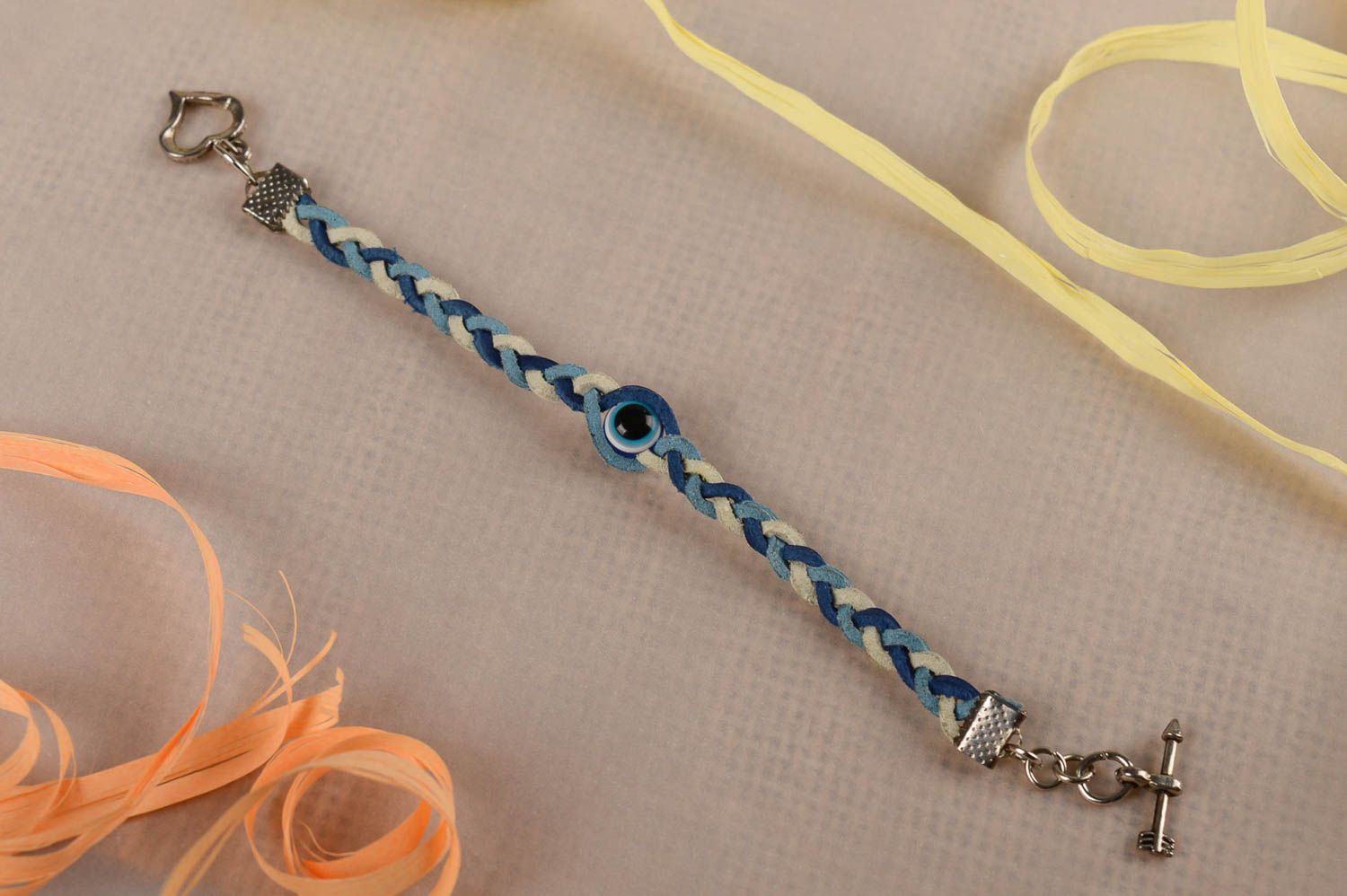 Pulsera hecha a mano de color azul regalo original para mujer brazalete de cuero foto 1