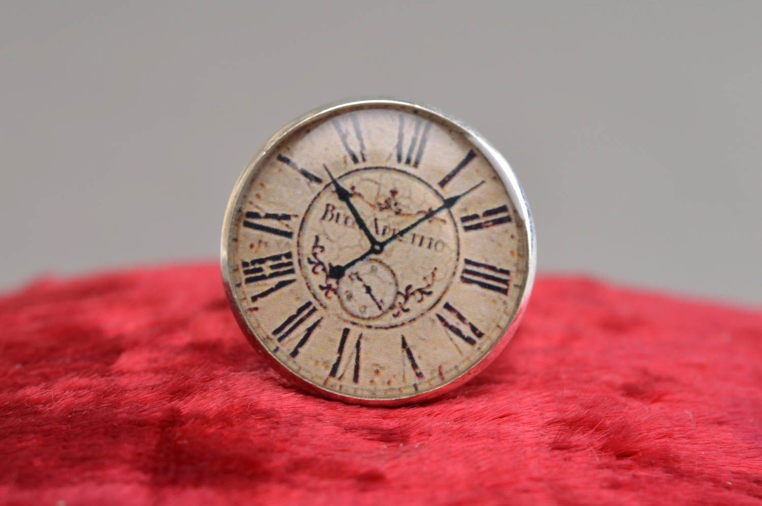 Bague ronde technique serviettage faite main vintage taille réglable Horloge photo 3