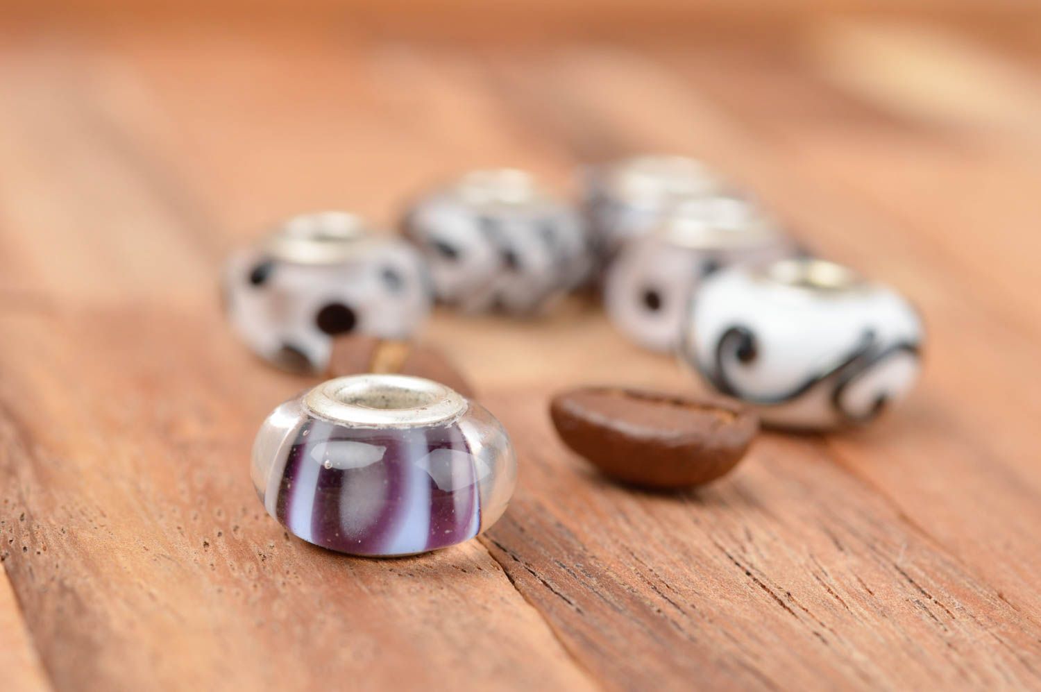 Stylish handmade glass bead craft supplies art materials fashion accessories photo 1
