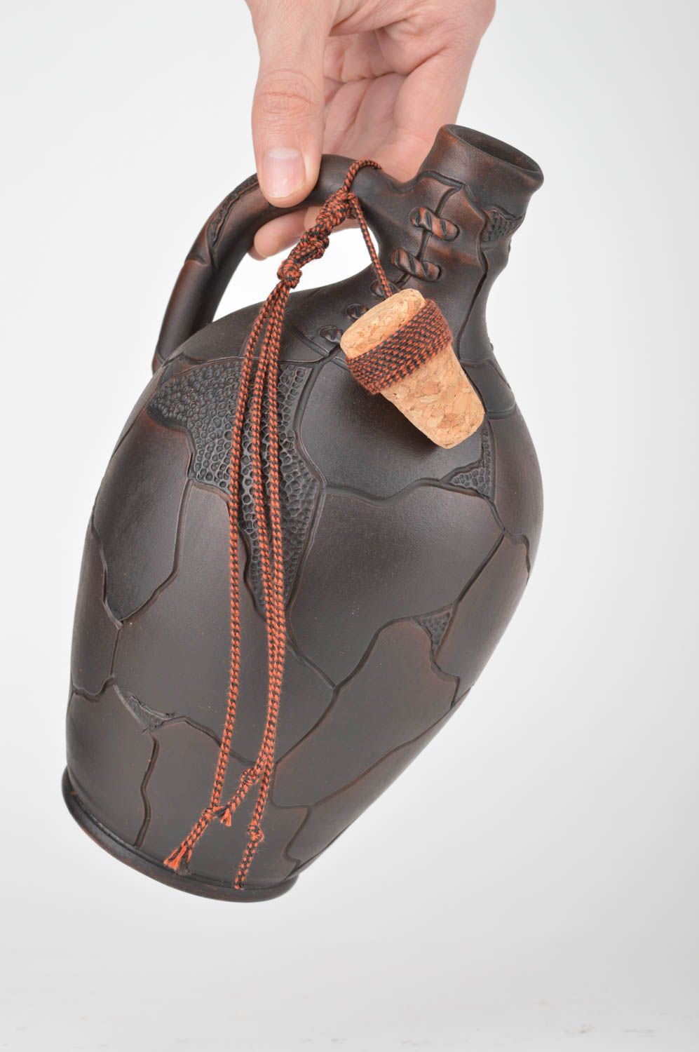 Botella decorativa cerámica con corcho artesanal marrón con ornamento 1.75 l foto 3