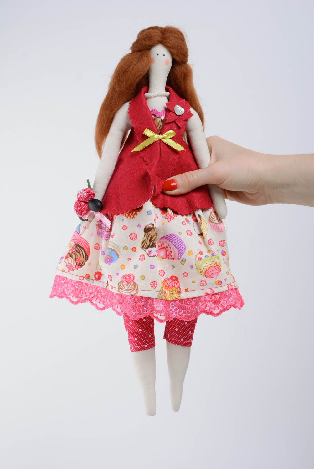 Künstlerische Textil Puppe mit langen roten Haaren mittelgroß von Handarbeit  foto 3