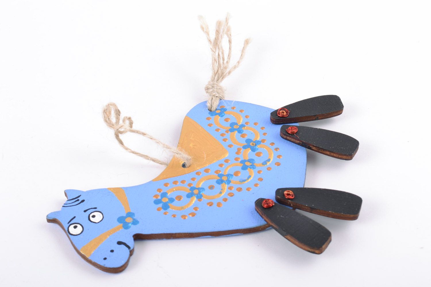 Juguete de madera hecho a mano con forma de caballo decoración con ojal de color azul foto 2