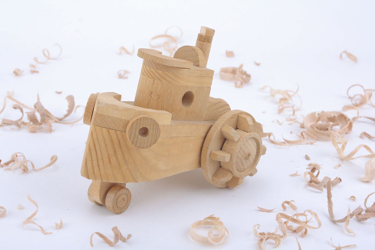 Nave giocattolo fatta a mano giocattolo di legno semilavorato da dipingere foto 6