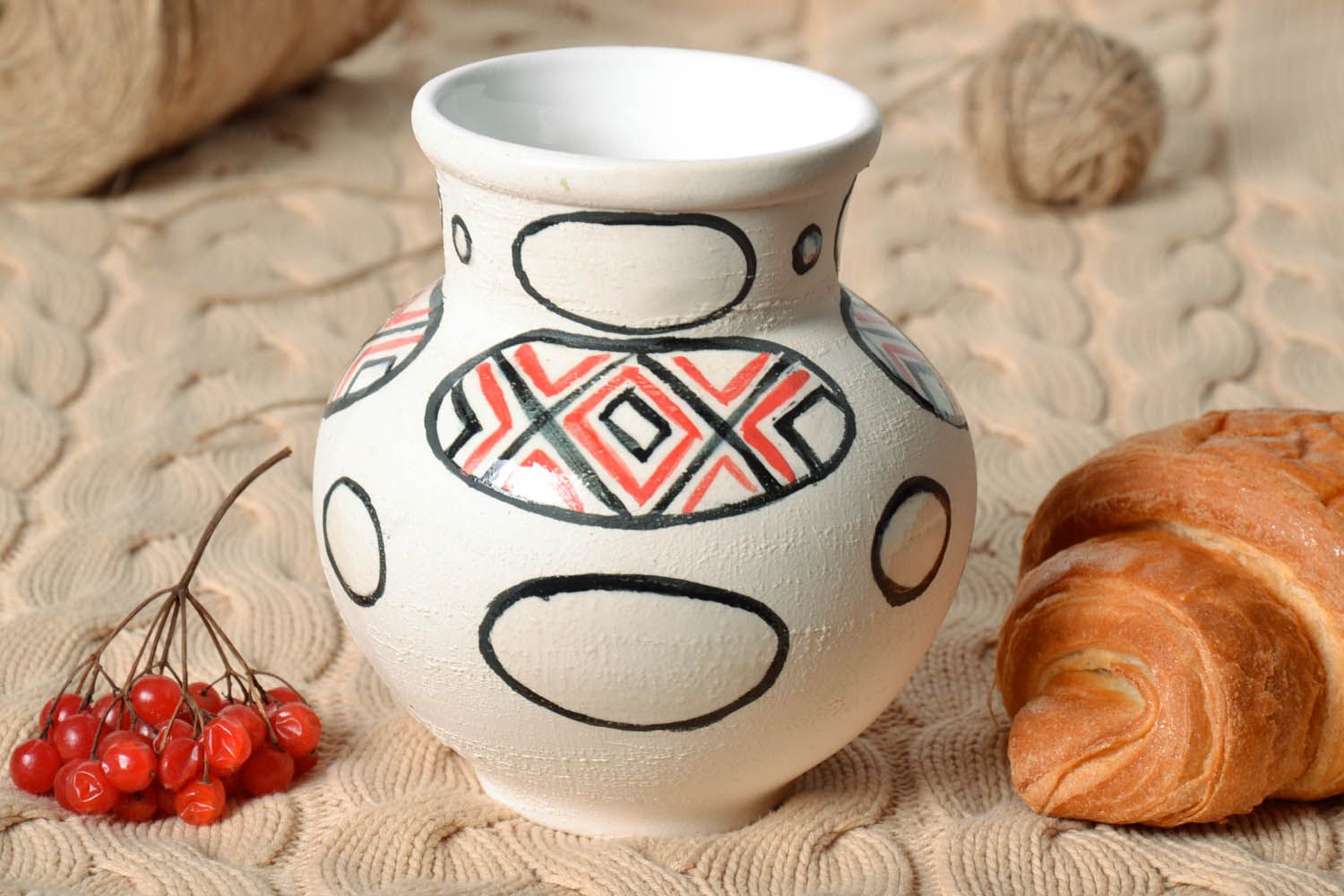 Handmade 12 oz painted ceramic milk jug, creamer 5,12 inches, 1,3 lb photo 1